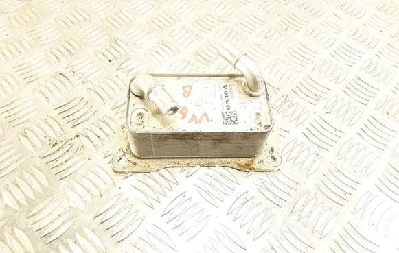 Volvo V60 Oil filter mounting bracket 31368636