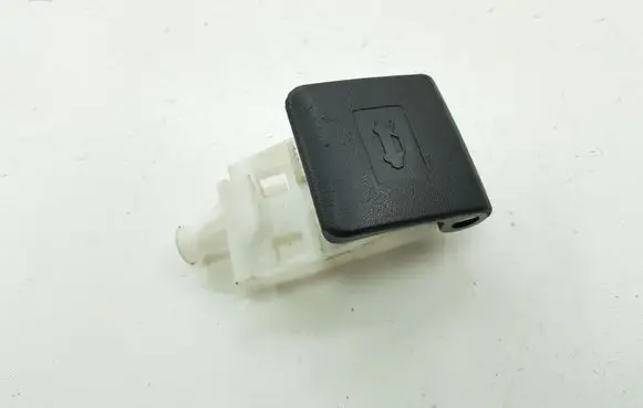 Toyota Corolla Verso AR10 Engine bonnet (hood) release handle
