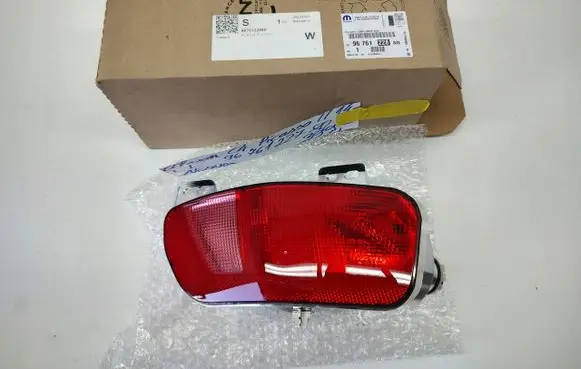 Citroen C4 II Picasso Rear fog light 9676122780
