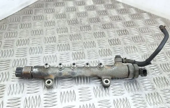 Toyota Avensis T270 Fuel main line pipe 0945820050