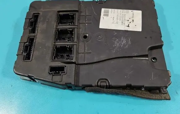 Renault Megane II Central body control module 8200351183 IMPRK1418289