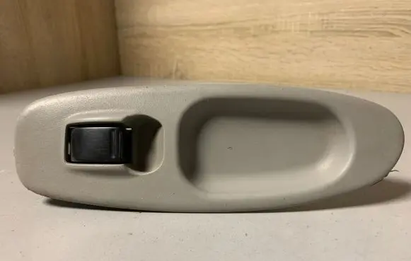 Nissan Almera Tino Electric window control switch 80960BU000