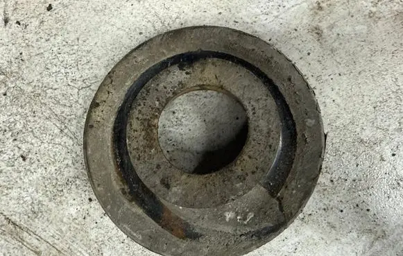 Volkswagen Golf V Rear coil spring rubber mount
