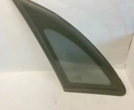 Citroen C5 Front door window glass four-door 43R000464