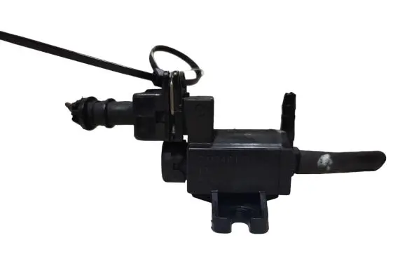 Opel Astra J Turbo solenoid valve 70246100 11T007 8972882491