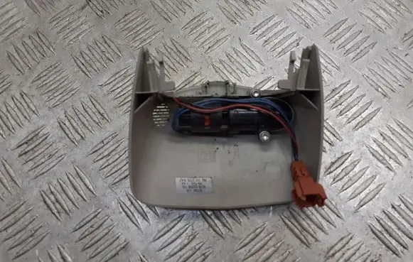 Renault Megane II USB socket connector 8200205642