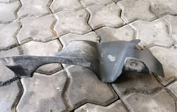 Volvo S80 Front underbody cover/under tray 09444573