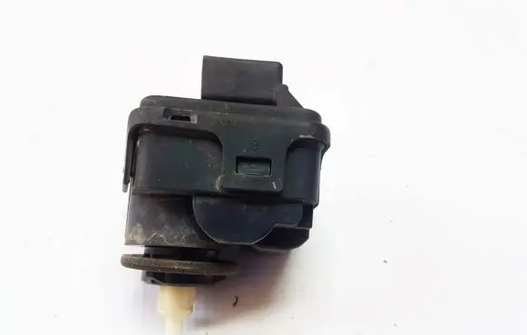 Audi A3 S3 8L Headlight level adjustment motor 4B0941295
