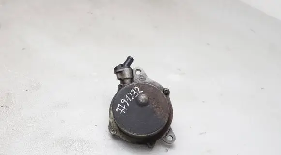 BMW 7 E65 E66 Vacuum pump 7791232