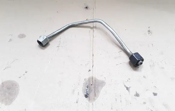 Volvo S60 Fuel injector supply line/pipe NOCODE
