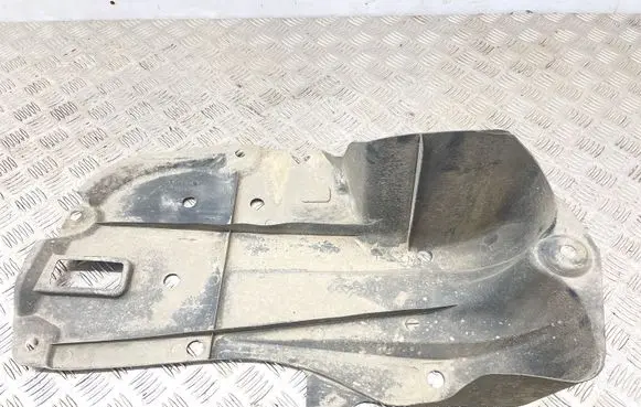 Toyota Corolla E120 E130 Front bumper skid plate/under tray 5839802020