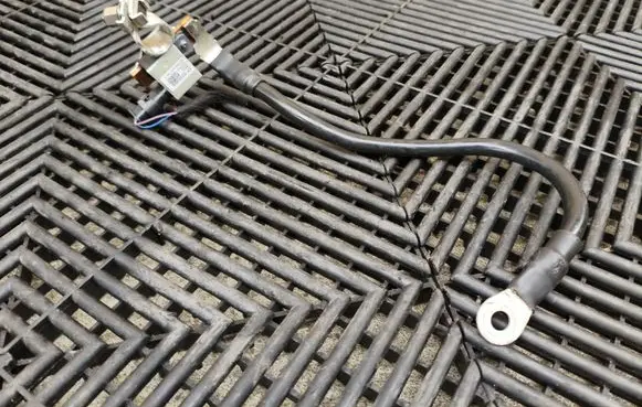 Audi Q5 SQ5 FY Negative earth cable (battery) 8S0915181C