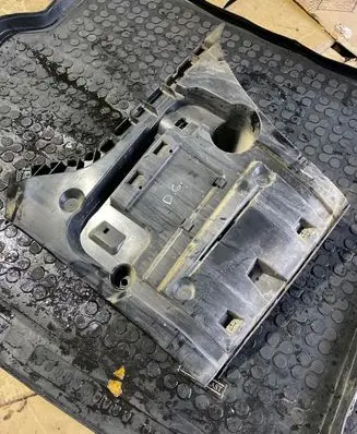 BMW 7 F01 F02 F03 F04 Bumper support mounting bracket corner 7183886 72758411