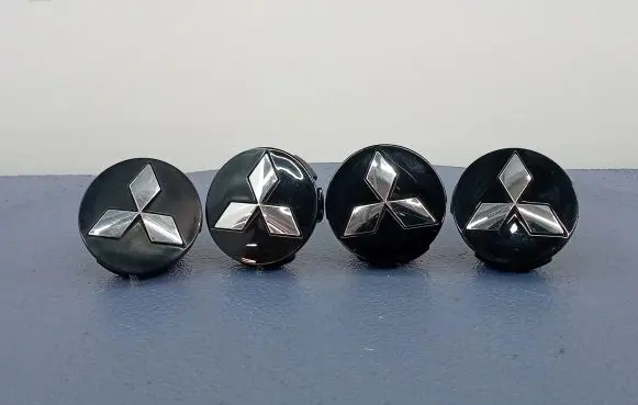 Mitsubishi Space Star R17 wheel hub/cap/trim 