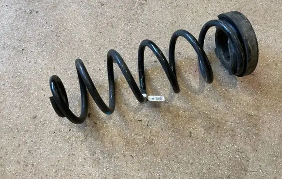 KIA Sorento IV Rear coil spring 55330P2860