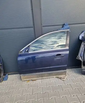Volvo XC70 Front door