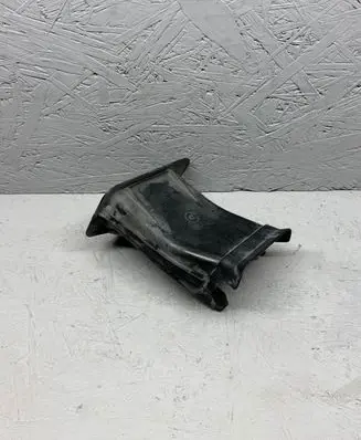 BMW 7 G11 G12 Air intake duct part 7365631 74850613