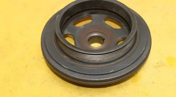 Mercedes-Benz C W203 Crankshaft pulley A6110300203