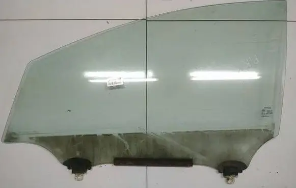Toyota Corolla Verso AR10 Front door window glass four-door as2