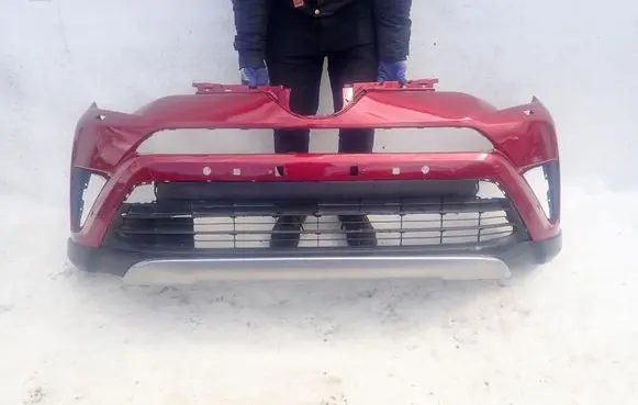 Toyota RAV 4 (XA40) Front bumper