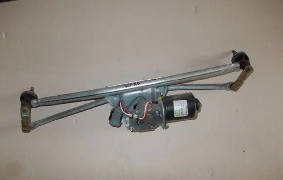 Renault Kangoo I Front wiper linkage and motor 53550102
