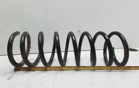 Ford Mondeo Mk III Front coil spring