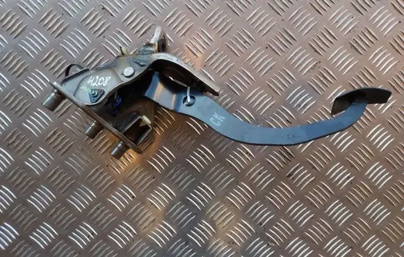 Clutch pedal