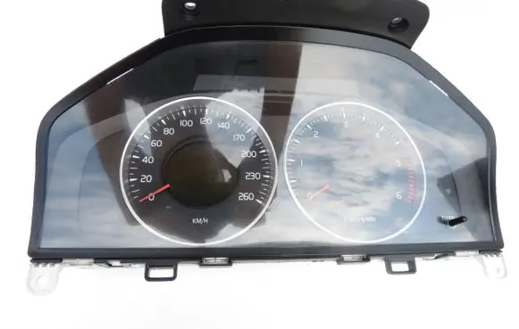 Volvo V60 Speedometer (instrument cluster) 36002600