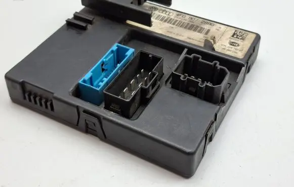 Audi A6 S6 C6 4F Light module LCM 4F0907289G 4F0910289G 5DK00876221