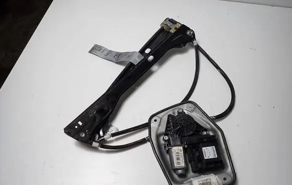 Volkswagen Golf V Front door window regulator with motor 1K3837462B