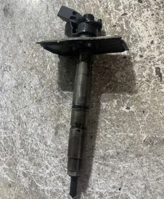 Audi A4 S4 B7 8E 8H Fuel injector 0445115054