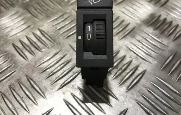 Peugeot 406 Headlight level height control switch