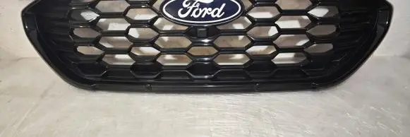 Ford Puma Front bumper upper radiator grill r1tb-8b271-b