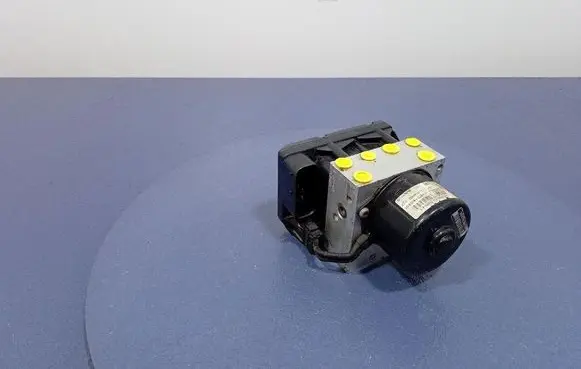 Volvo S80 ABS Pump 9496941