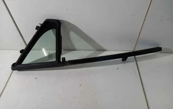 Renault Zoe Rear vent window glass 43R000262 DOT904AS2M504