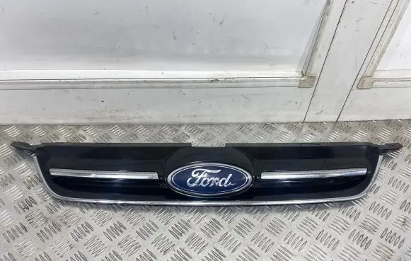 Ford C-MAX II Front bumper upper radiator grill AM51R8200B AM51R8138B
