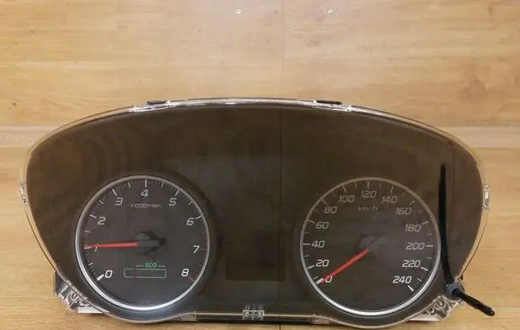 Mitsubishi Outlander Speedometer (instrument cluster) 8100C523