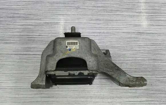Mini One - Cooper Clubman R55 Engine mount bracket 6782374 22116782374 4050886