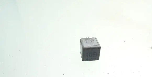 Volkswagen Sharan Other relay 1J0906381A 109