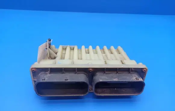 Opel Zafira A Fan control module 24410130 90588767 804027