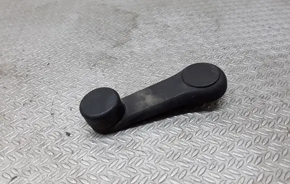 Hyundai Getz Front door window winding handle 8263022001