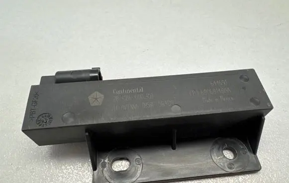 Dodge Challenger Keyless system antenna 68068148AA 64469T