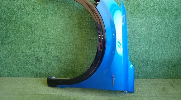 Renault Rafale Fender 