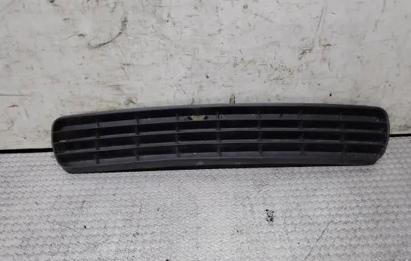 Audi 80 90 S2 B4 Front bumper lower grill 8A0807683F