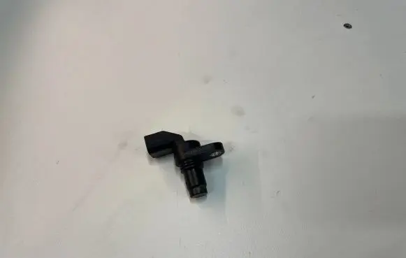 Ford Focus Camshaft position sensor 12K073 ASOCA6A1310270