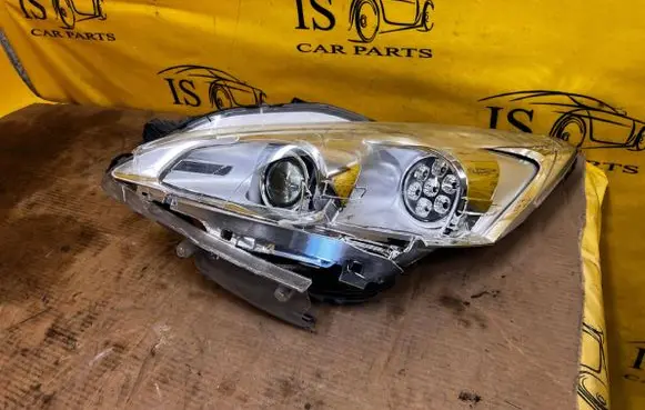 Peugeot 508 RXH Headlight/headlamp 9676591580