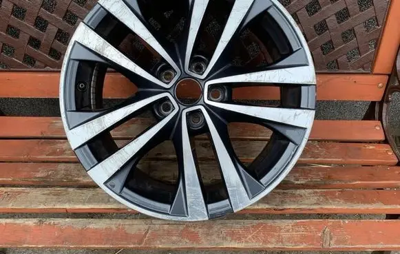 Renault Talisman R18 alloy rim 