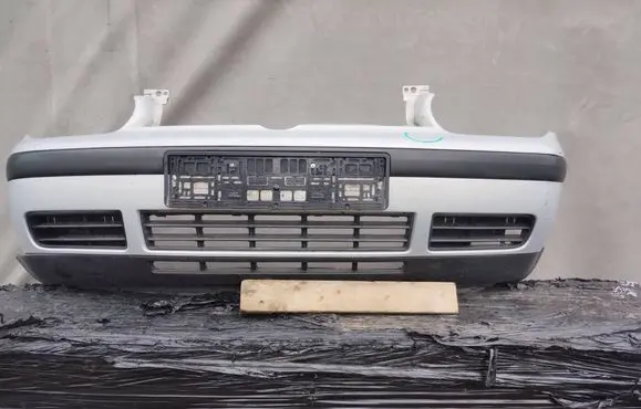 Volkswagen Golf IV Front bumper 19C7