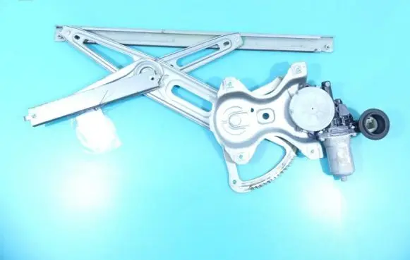 Toyota Auris 150 Front door window regulator with motor 85710-0D100 IMPRK1334679