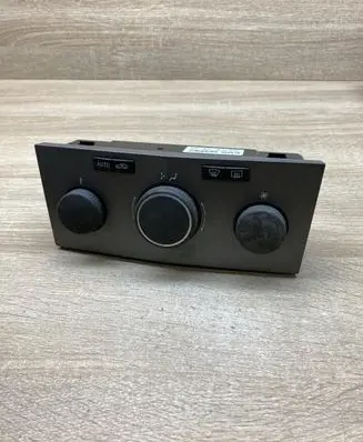 Opel Astra H Climate control unit 13245121